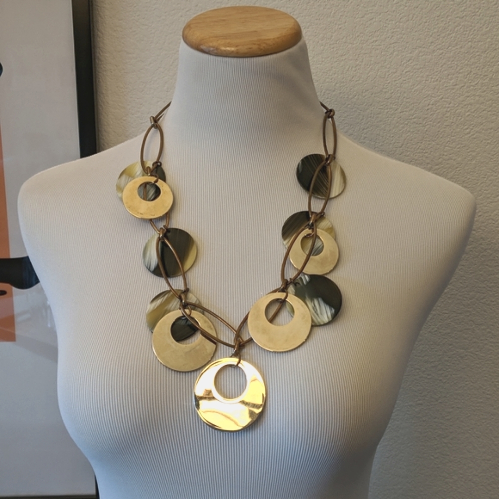 Tory Burch Resin Disk Necklace